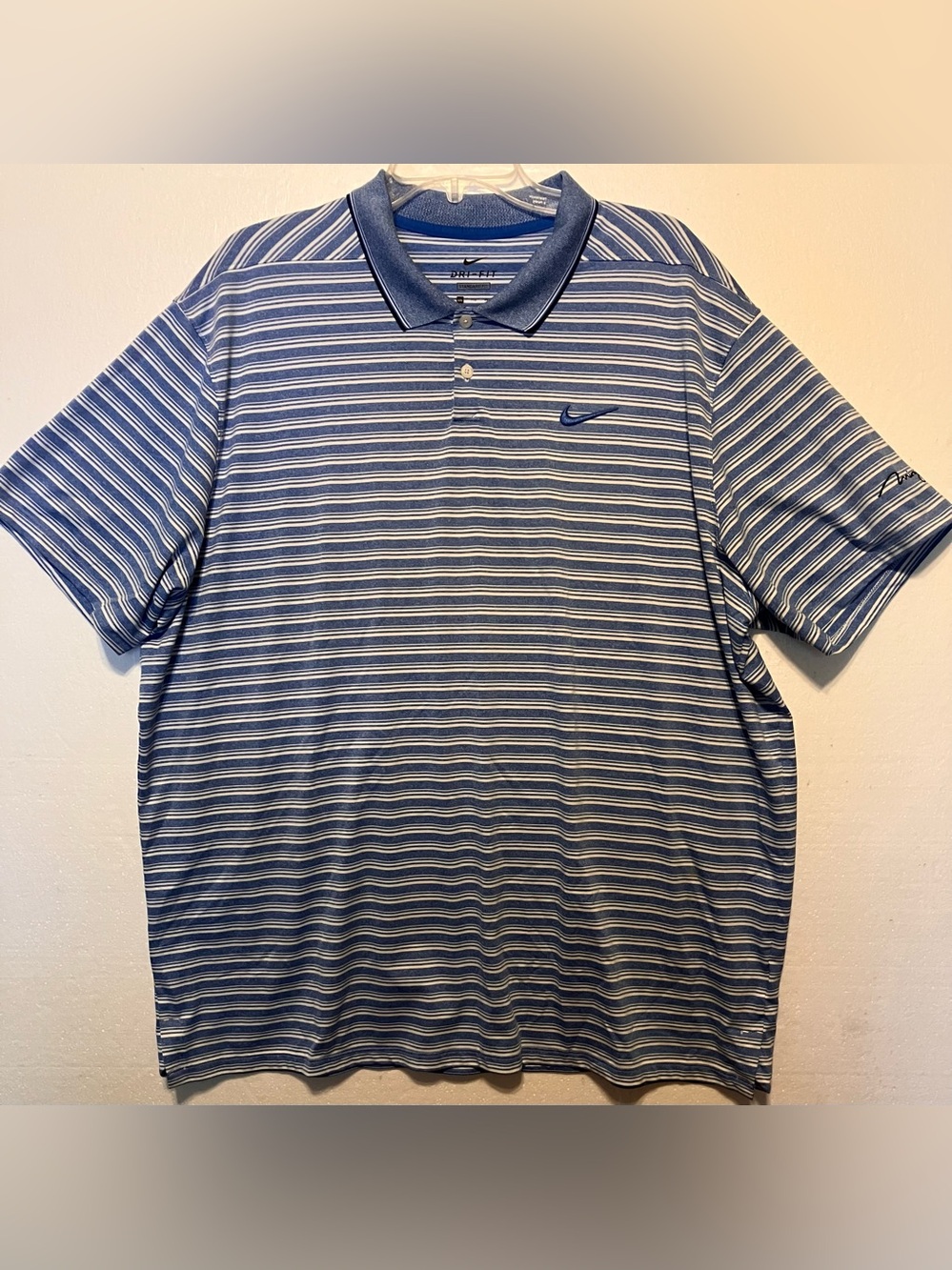 Nike Dri Fit Men’s XXL Navy and White Striped Polo mirage logo